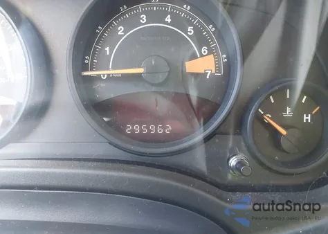 2014 Jeep Compass Sport из США, поврежденный, VIN 1C4NJCBA1ED725648